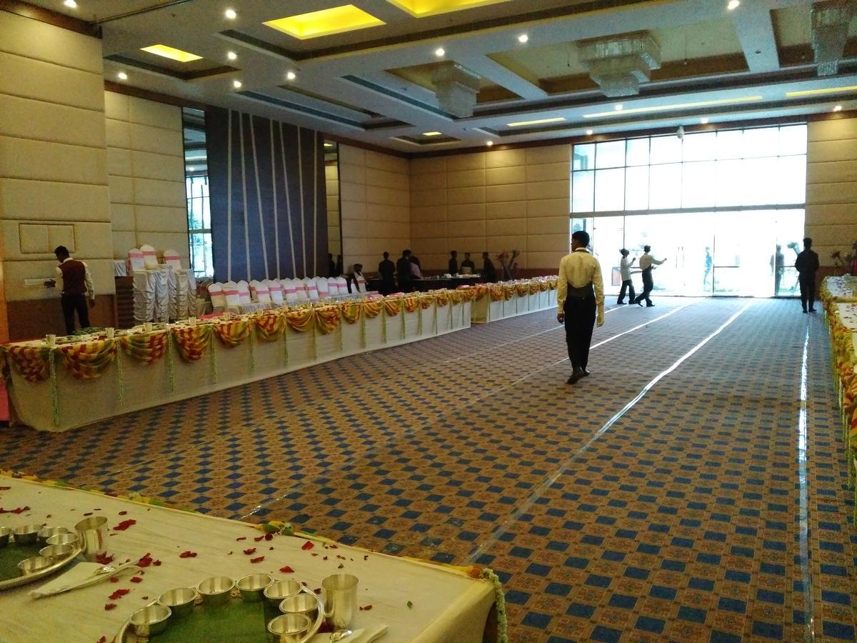 Maha Bodhi Hotel.Resort.Convention Centre מראה חיצוני תמונה